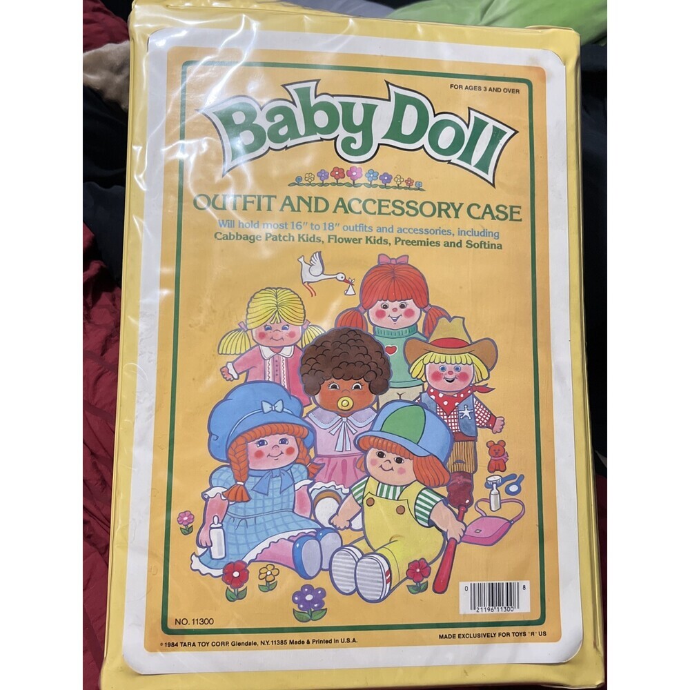 Baby Doll Outfit & Accessory Case #11300 With Doll and Outfits Cabbage Patch Kid